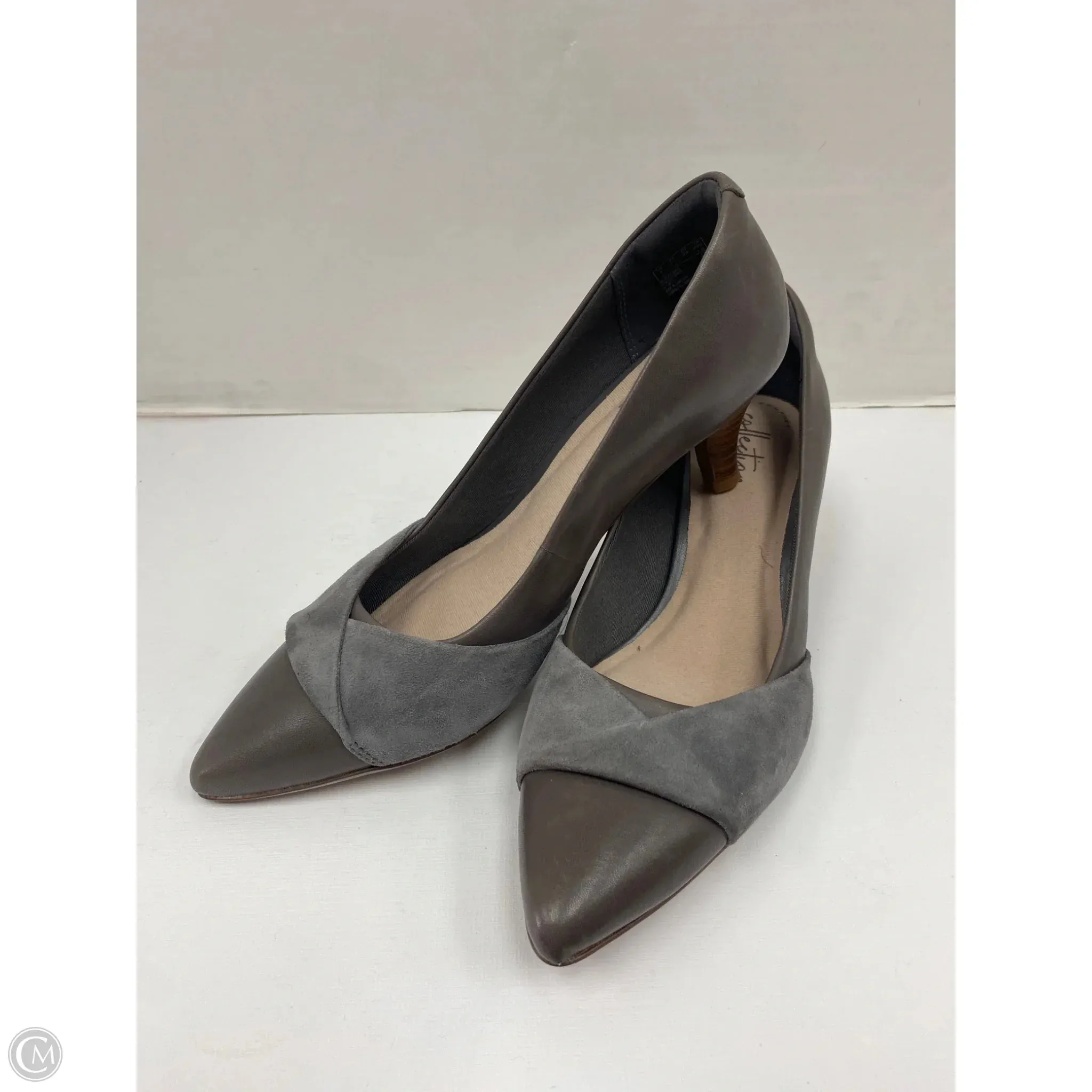 Shoes Heels Kitten By Clarks In Grey, Size: 7.5