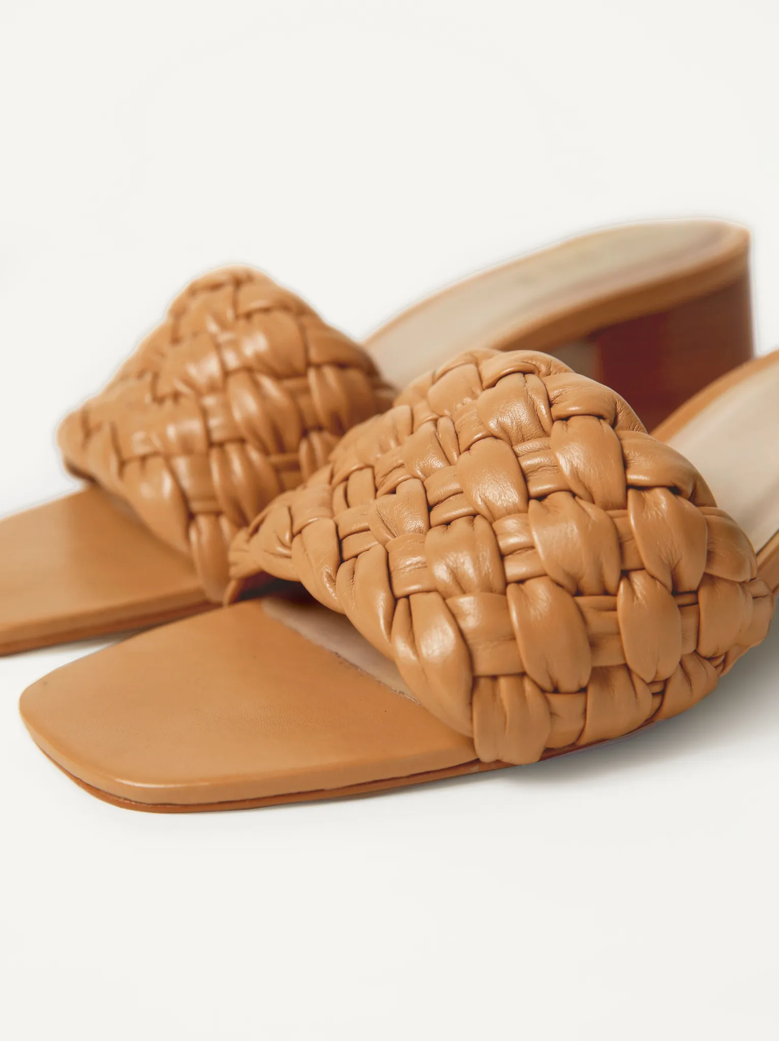 Tamera Heel